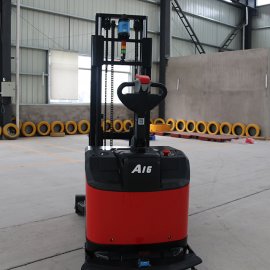 The operation mode of AGV forklift